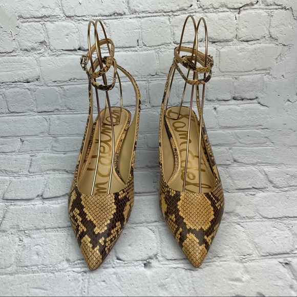 Damaged - Picture 7 of 15